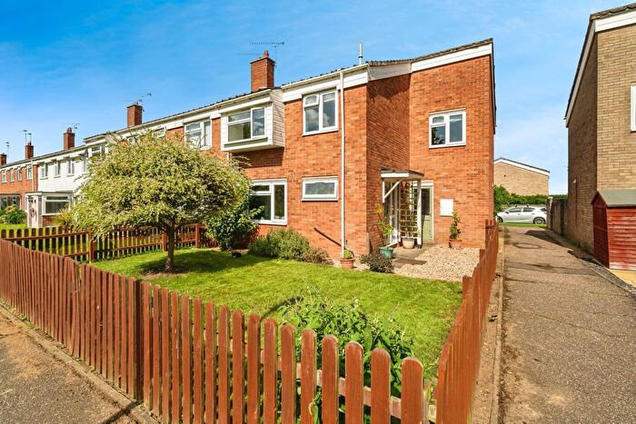 4 Bedroom End Of Terrace House For Sale In Ormesby Road, Badersfield, Norwich, Norfolk, NR10