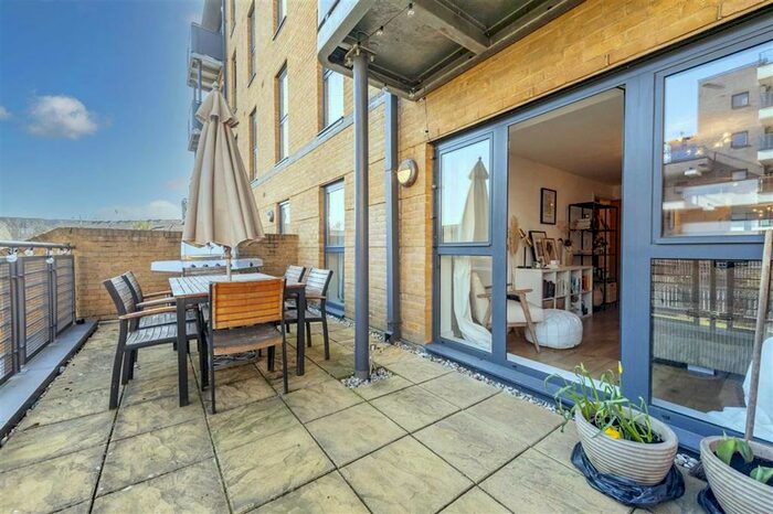 1 Bedroom Flat To Rent In Spa Road, London, SE16