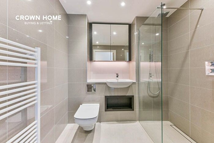 2 Bedroom Flat For Sale In Conquest Tower, Blackfriars Circus, SE1