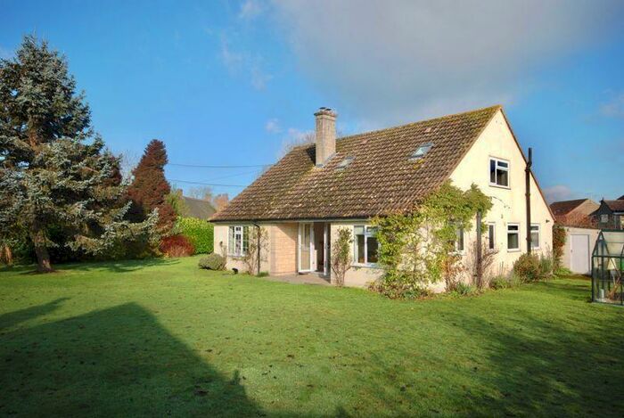 4 Bedroom Detached Bungalow To Rent In March Lane, Galhampton, BA22