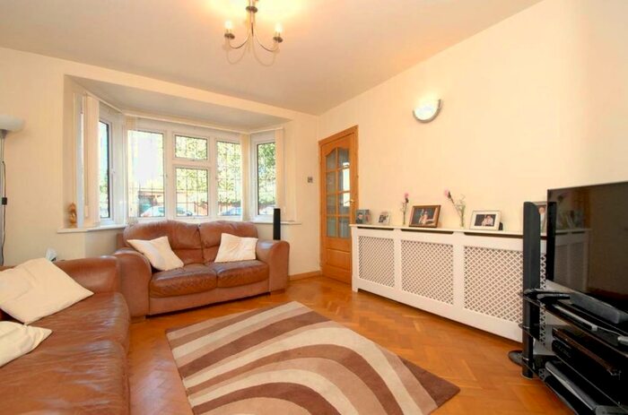 3 Bedroom Property To Rent In Bedford Road, Ruislip, HA4
