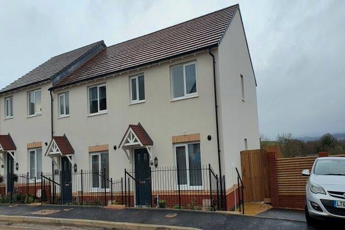 3 Bedroom Property To Rent In Hollyhock Crescent, Newton Abbot, TQ12