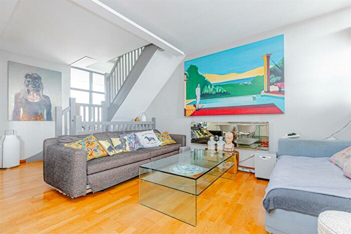 2 Bedroom Flat For Sale In Keeling House, Claredale Street, London, E2