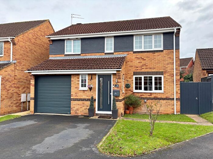 4 Bedroom Detached House For Sale In Sandown Close, Downend, Bristol, BS16