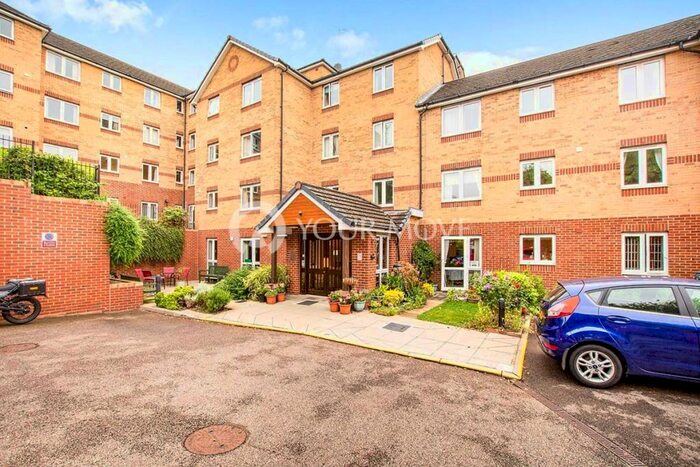1 Bedroom Flat To Rent In Woodlands Court, Walderslade Centre, Chatham, Kent, ME5