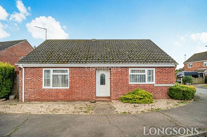 2 Bedroom Detached Bungalow For Sale In Surlingham Drive, Swaffham, PE37