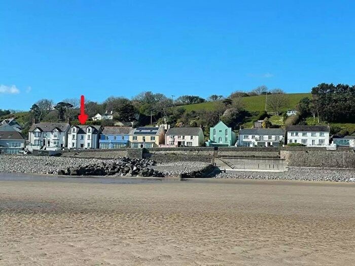 2 Bedroom Flat For Sale In Flat Glan Y Mor, Amroth, Narberth, Dyfed, SA67