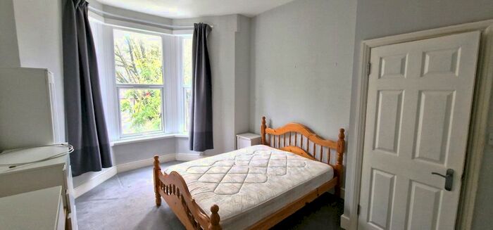 1 Bedroom Flat To Rent In Marriott Road, London, N4