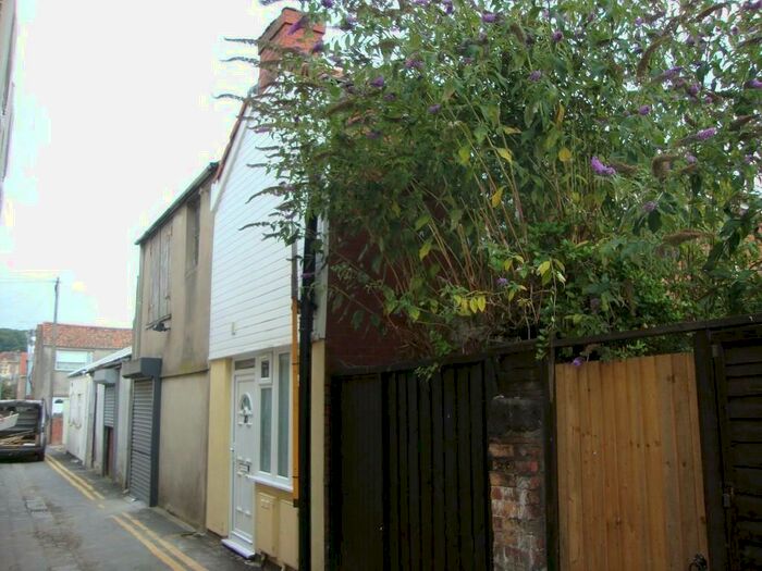 1 Bedroom End Of Terrace House To Rent In Back Street, Weston-Super-Mare, BS23