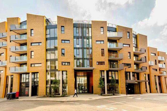 1 Bedroom Flat To Rent In Maltby Street, Bermondsey, SE1