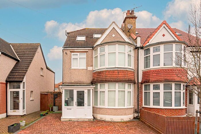 5 Bedroom Semi Detached House To Rent In Meadvale Road, Croydon, CR0