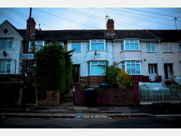 3 Bedroom Terraced House To Rent In Bracewell Avenue, Greenford, UB6