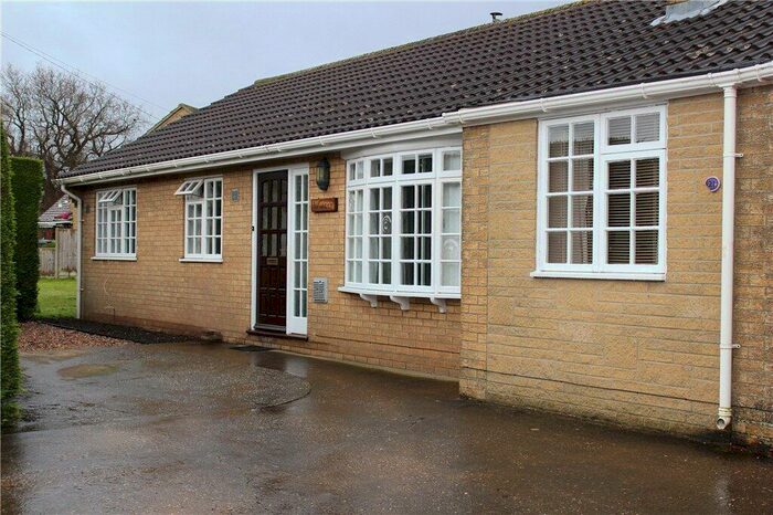 3 Bedroom Bungalow For Sale In Main Street, Chapel Hill, Lincoln, LN4