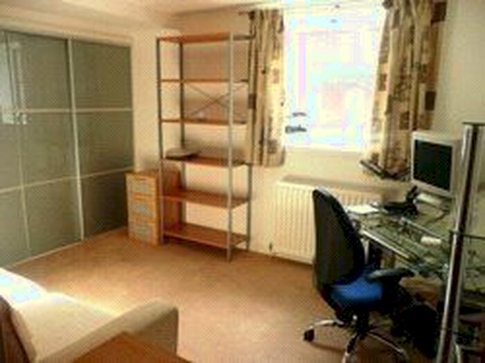 2 Bedroom Flat To Rent In Dunlop Street, City Centre, Glasgow, G1