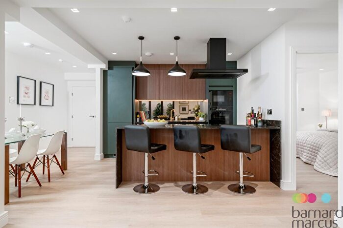 3 Bedroom Apartment To Rent In Muswell Hill Broadway, Muswell Hill, N10