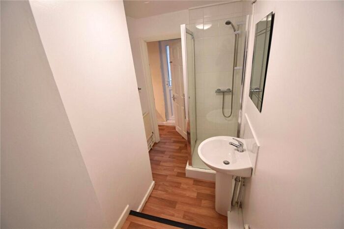 1 Bedroom Flat To Rent In Eton Terrace, Plymouth, Devon, PL1