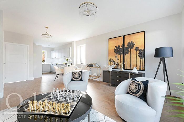 4 Bedroom Terraced House For Sale In Byards Croft, Streatham Vale, SW16