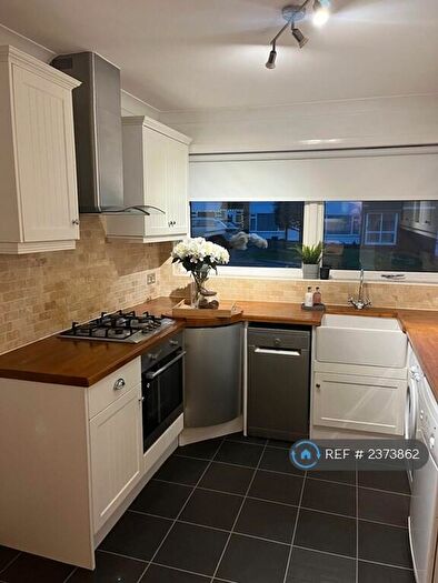 2 Bedroom Flat To Rent In Wingrave Court, Brentwood, CM14