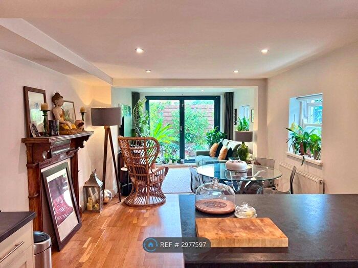 1 Bedroom Flat To Rent In Kimberley Road, London, SW9