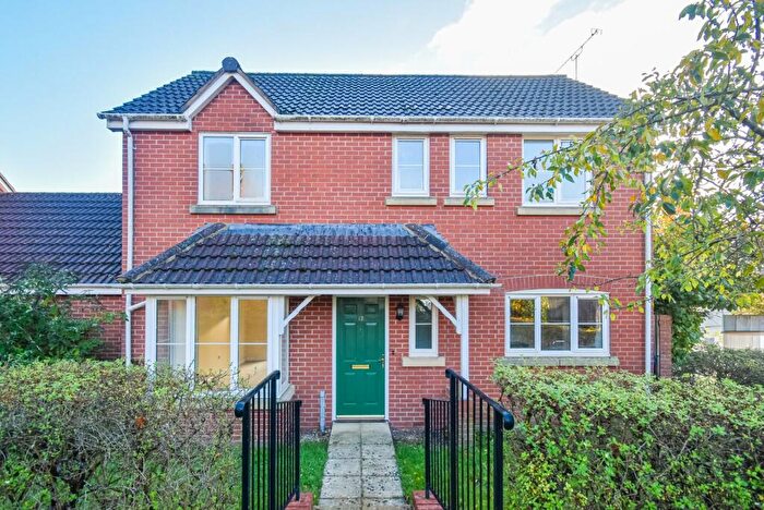 3 Bedroom Detached House For Sale In Smiths Close, Pewsey, Wiltshire, SN9