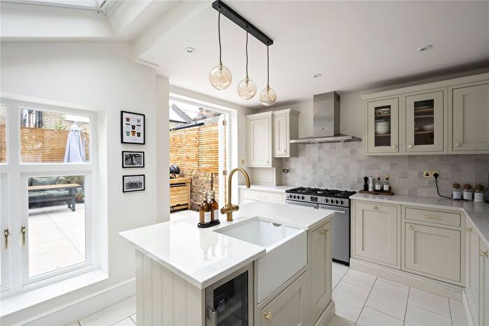 3 Bedroom Terraced House For Sale In Galton Street, London, W10