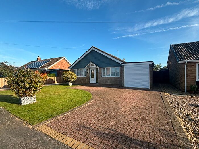 3 Bedroom Detached Bungalow For Sale In Villa Close, Lutton, Spalding, PE12