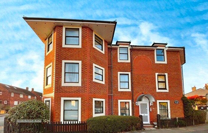 2 Bedroom Flat To Rent In Norwich House, SL6