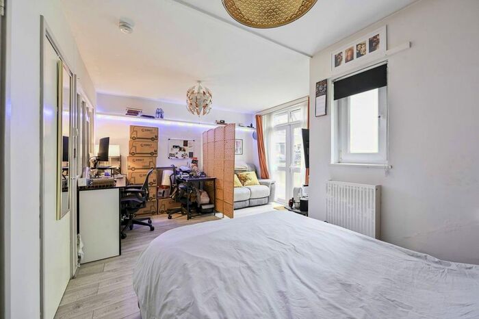 Studio To Rent In Pardoner Street, London Bridge, London, SE1