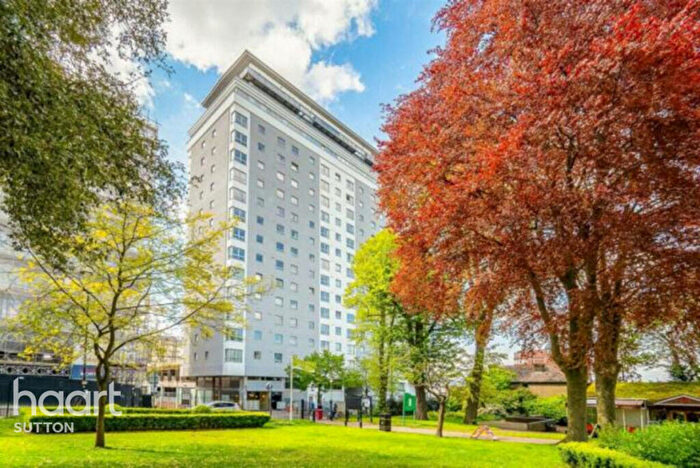 1 Bedroom Apartment For Sale In Throwley Way, Sutton, SM1