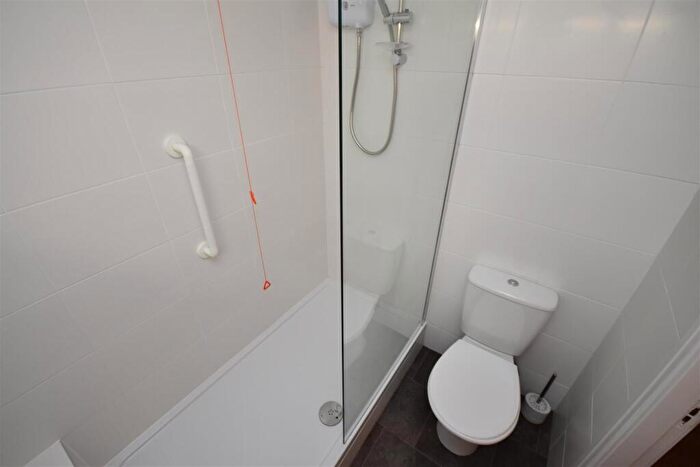 1 Bedroom Retirement Property To Rent In Hesslewell Court, Heswall, CH60