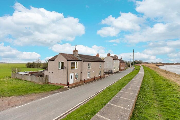 4 Bedroom Detached House For Sale In Whitgift, Goole, Yorkshire, DN14