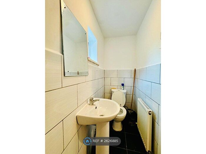 1 Bedroom Flat To Rent In High Road Leytonstone, London, E11