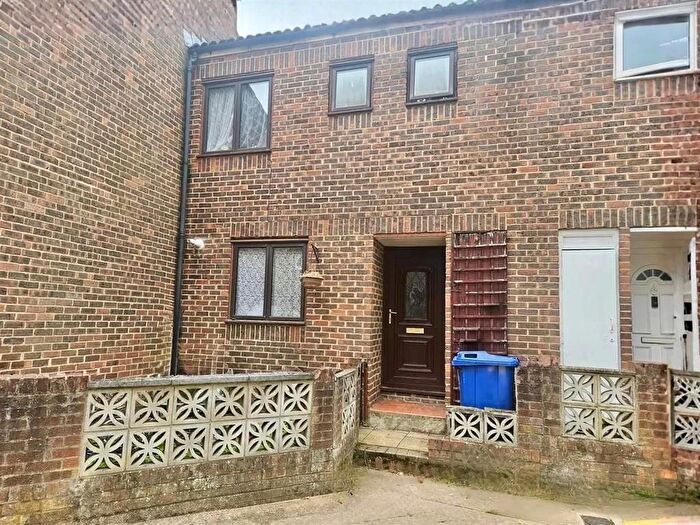 3 Bedroom Terraced House For Sale In Algar Close, Stanmore, HA7