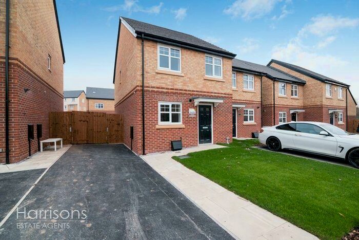 3 Bedroom Property To Rent In Field Hurst Croft, Atherton, Manchester., M46