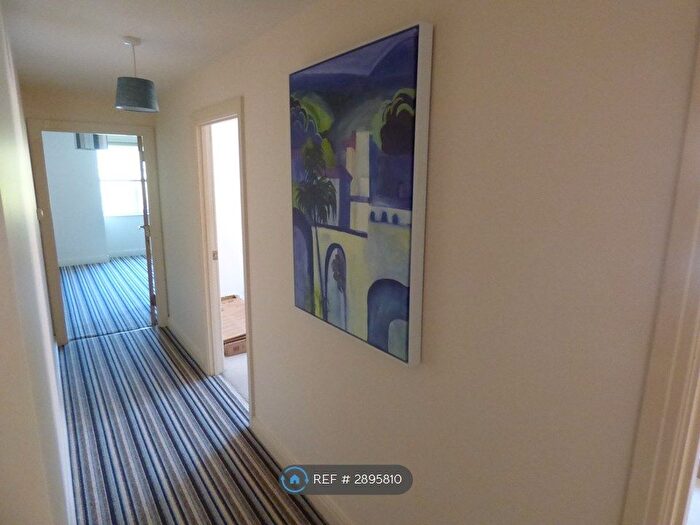 3 Bedroom Flat To Rent In Methuen Road, Bournemouth, BH8