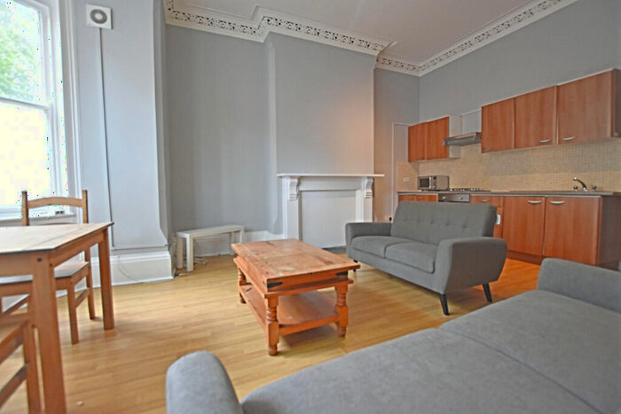 2 Bedroom Ground Maisonette To Rent In Forest Road West, Arboretum, NG7