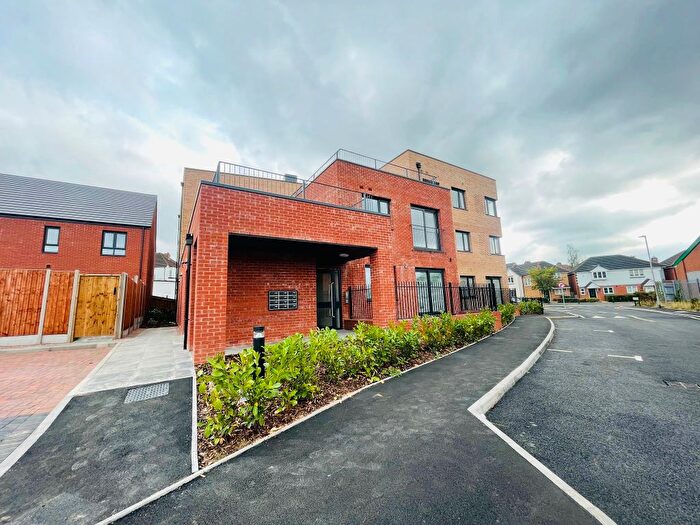 2 Bedroom Flat For Sale In The Woodlands, Oldbury, B68