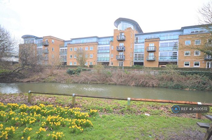 2 Bedroom Flat To Rent In Callow Court, Chelmsford, CM2