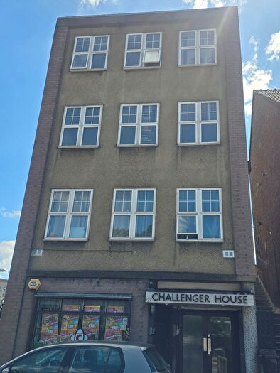 1 Bedroom Flat To Rent In Gunnersbury Lane, London, W3