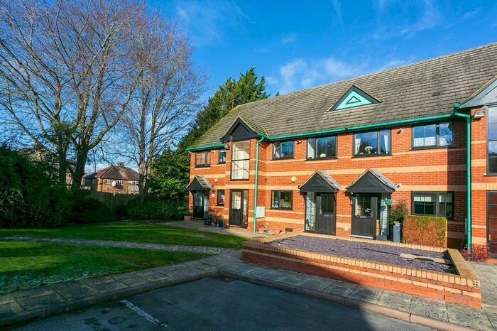 1 Bedroom Flat To Rent In Northfield Gardens, Watford, Hertfordshire, WD24