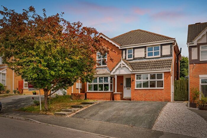 5 Bedroom Detached House For Sale In Harwood Drive, Kettering, NN16