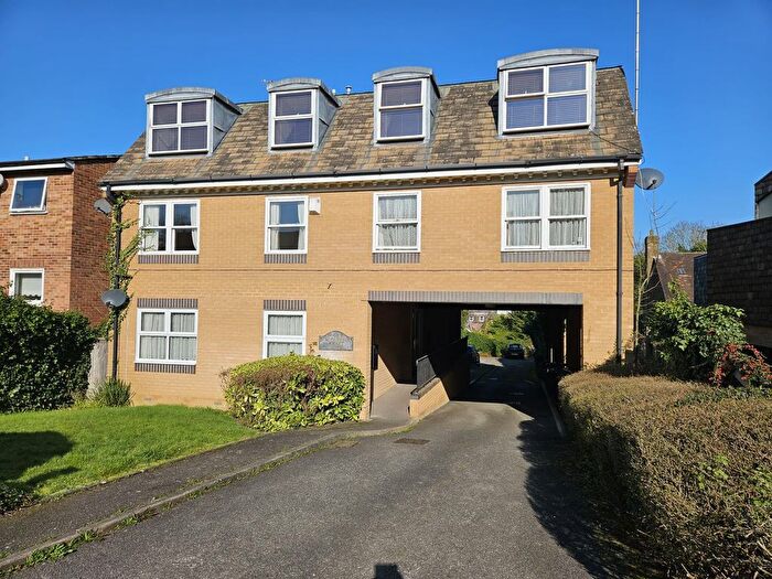 1 Bedroom Flat For Sale In Somerset Road, Barnet, EN5