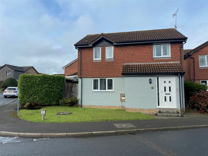 3 Bedroom Property To Rent In Ripley Road, Willesborough, Ashford, TN24