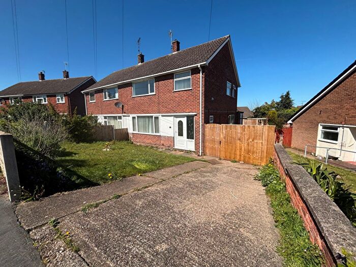 3 Bedroom Semi-Detached House To Rent In Preston Road, Mansfield, NG21