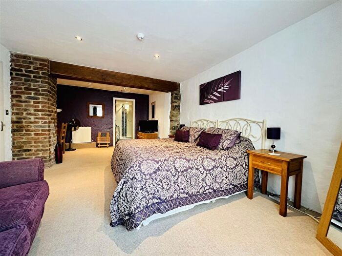 5 Bedroom Terraced House For Sale In Gosport Street, Laugharne, Carmarthen, SA33