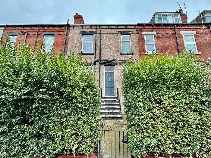 3 Bedroom Terraced House To Rent In Vinery Mount, Leeds, West Yorkshire, LS9