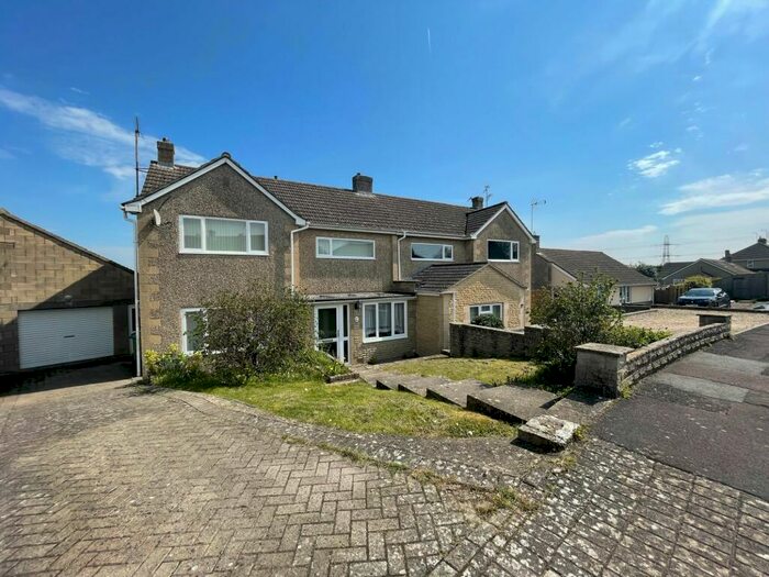 3 Bedroom Semi-Detached House To Rent In North Hill Road, GL7