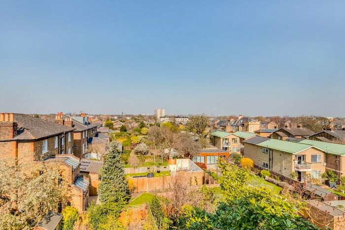 1 Bedroom Flat To Rent In Sheen Road, Richmond, TW9