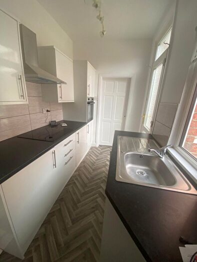 2 Bedroom Flat To Rent In Talbot Road, South Shields, Tyne And Wear, NE34