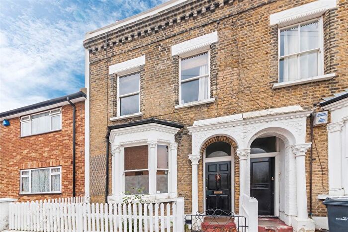 4 Bedroom Terraced House To Rent In Kepler Road, London, SW4